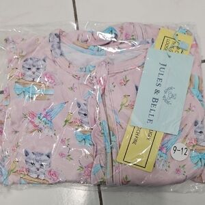 Jules and Belle cat zippy 9-12